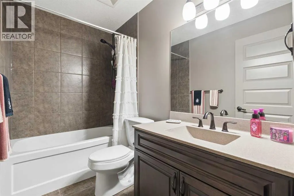 32 Cranarch Bay SE