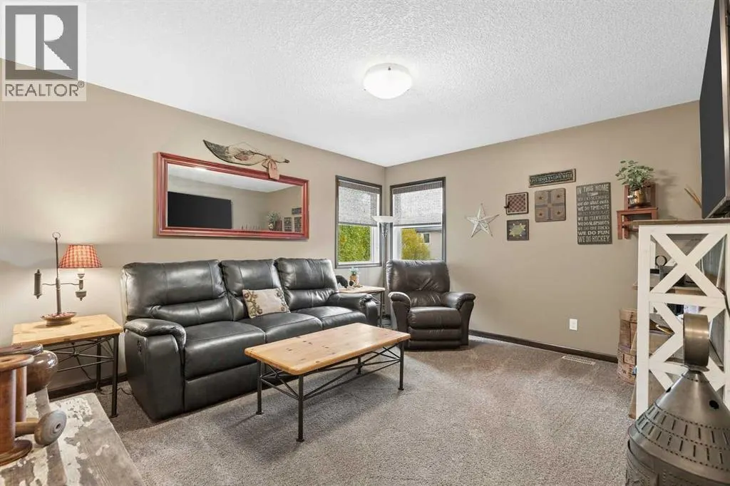 32 Cranarch Bay SE