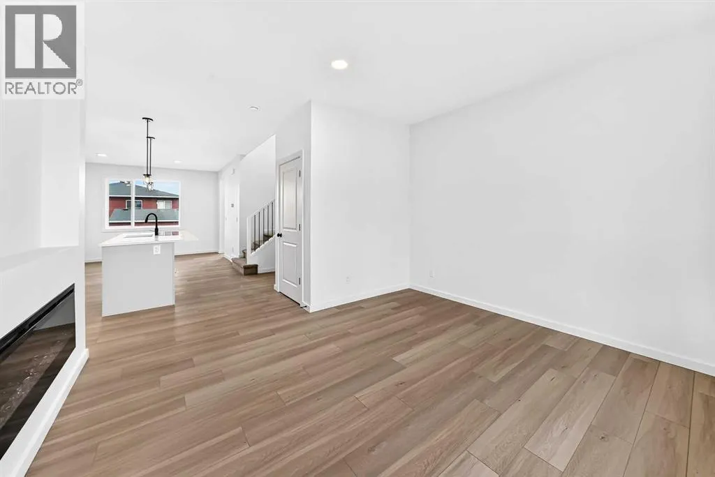 84 Creekside Rise SW