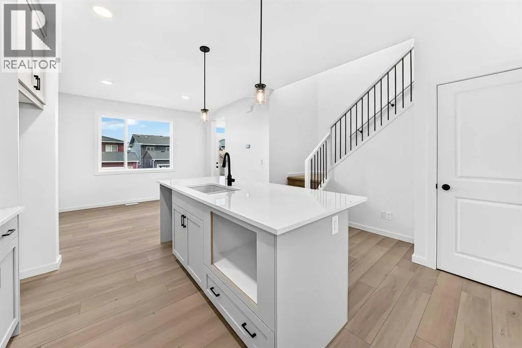 84 Creekside Rise SW
