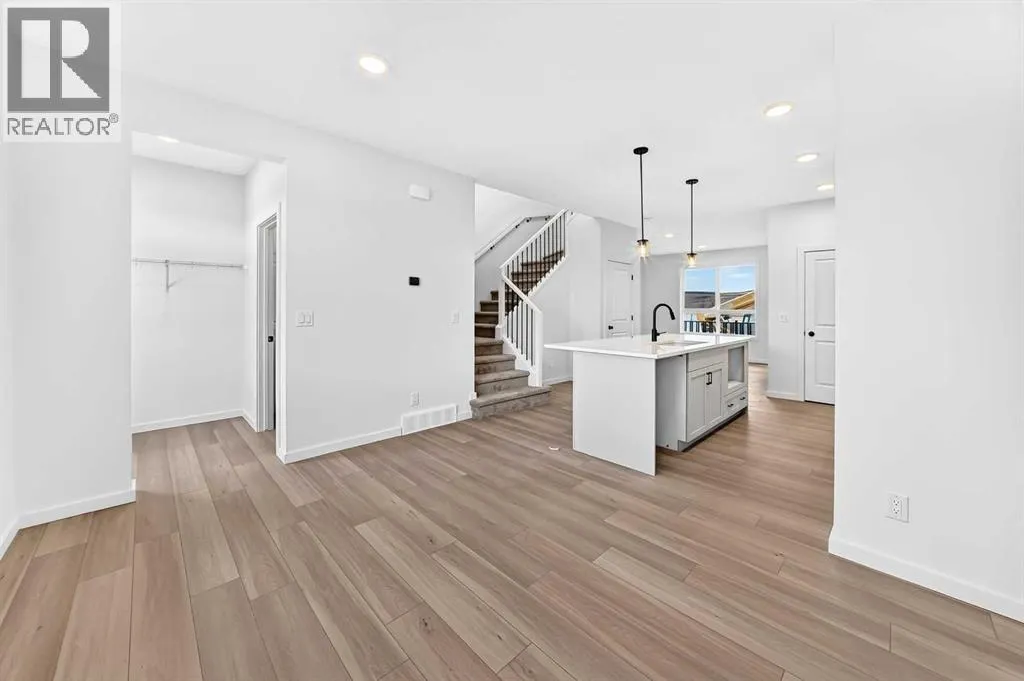 84 Creekside Rise SW