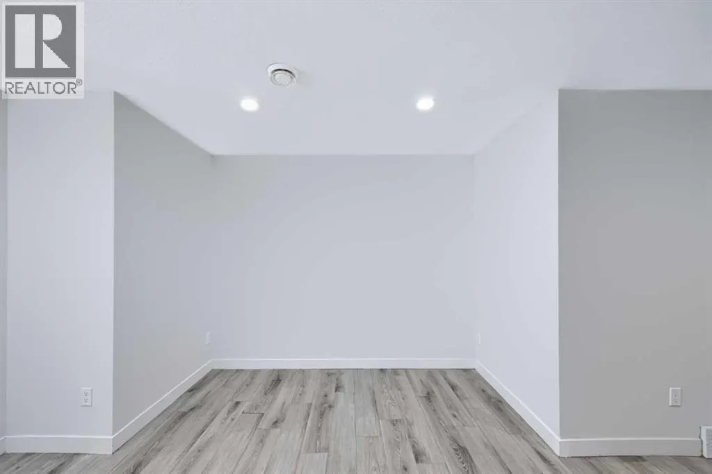 143 Amblefield Avenue NW