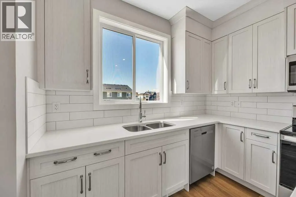 143 Amblefield Avenue NW