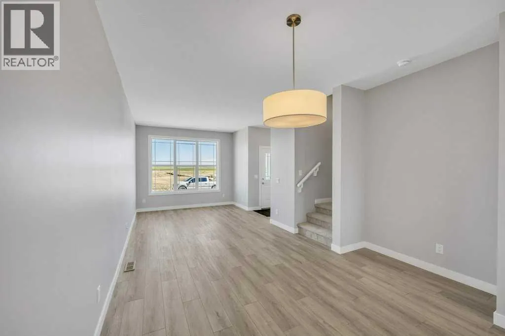 143 Amblefield Avenue NW