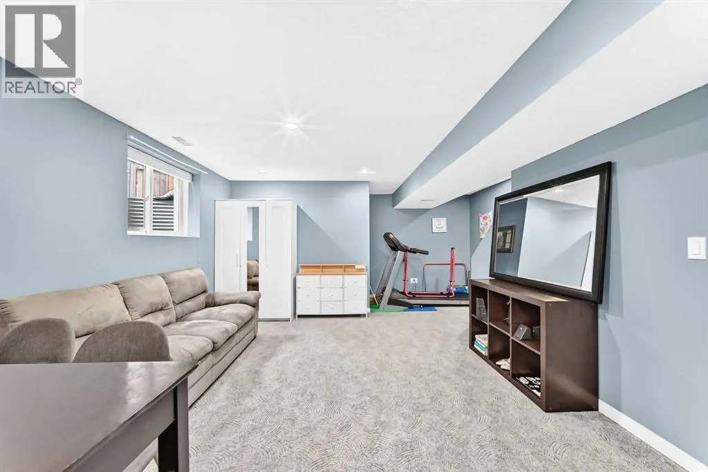 1037 New Brighton Gardens SE