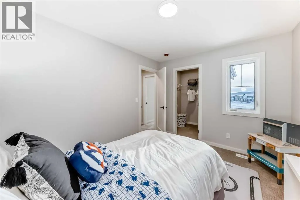 33 Rochester Crescent NW