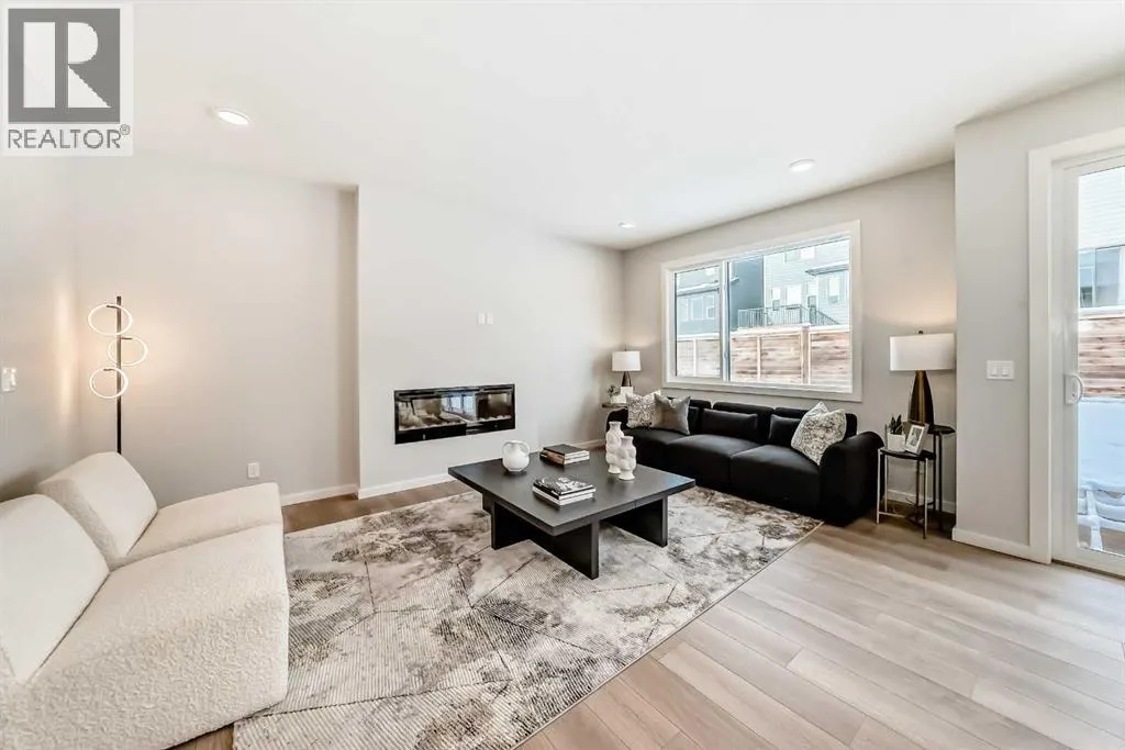 33 Rochester Crescent NW