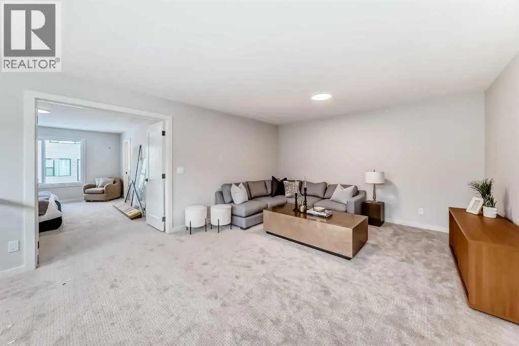 33 Rochester Crescent NW