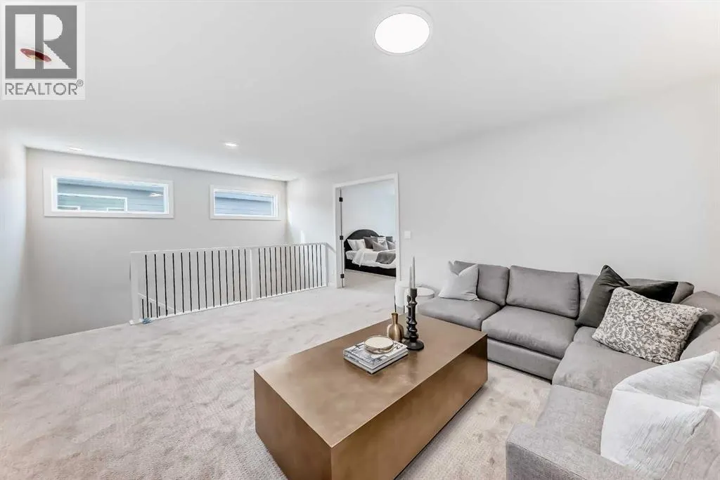 33 Rochester Crescent NW