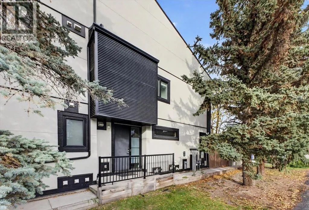 2, 840 McPherson Road NE