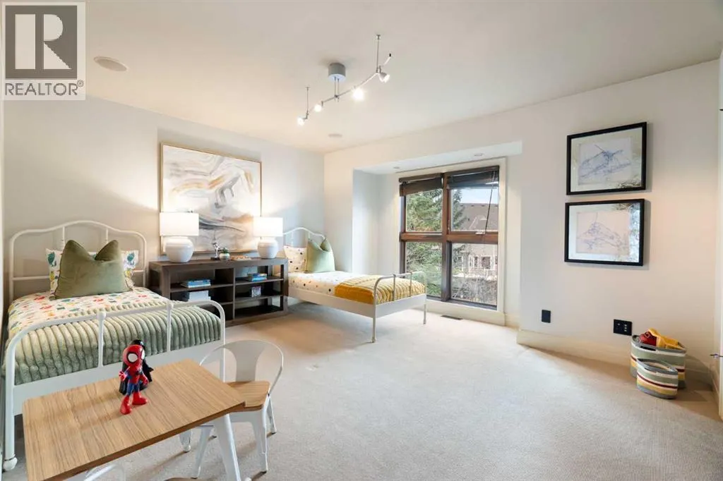 88 Sunset Close SE