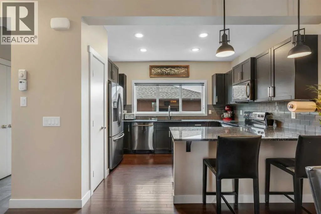 360 Marquis Heights SE