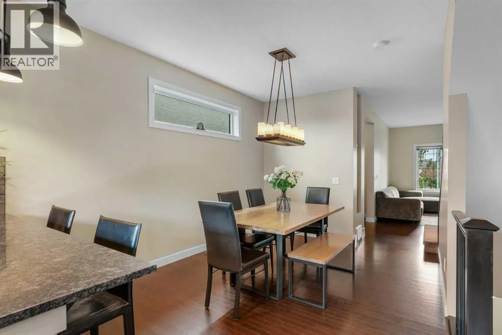 360 Marquis Heights SE