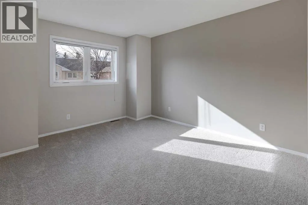 37, 388 Sandarac Drive NW