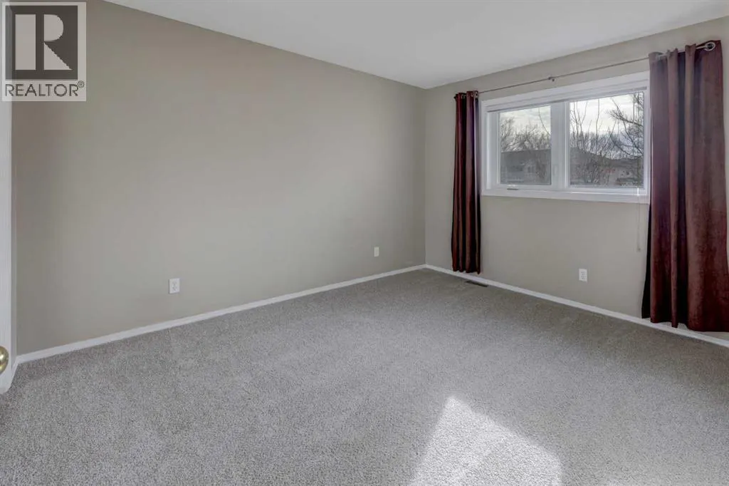 37, 388 Sandarac Drive NW