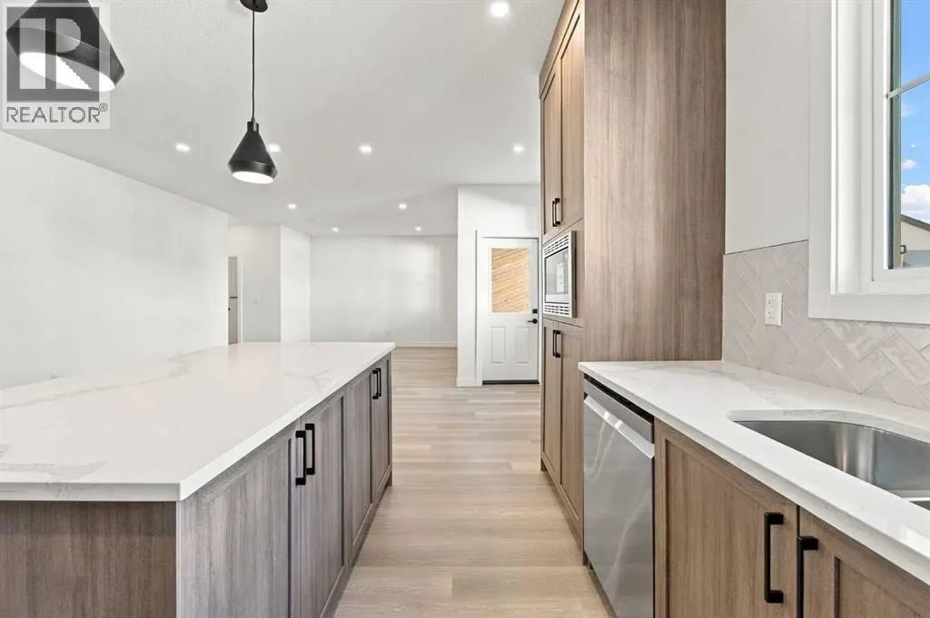 604, 201 Cooperswood Green SW