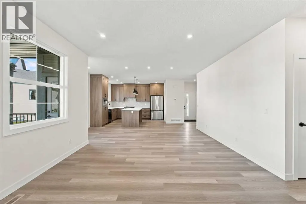 604, 201 Cooperswood Green SW