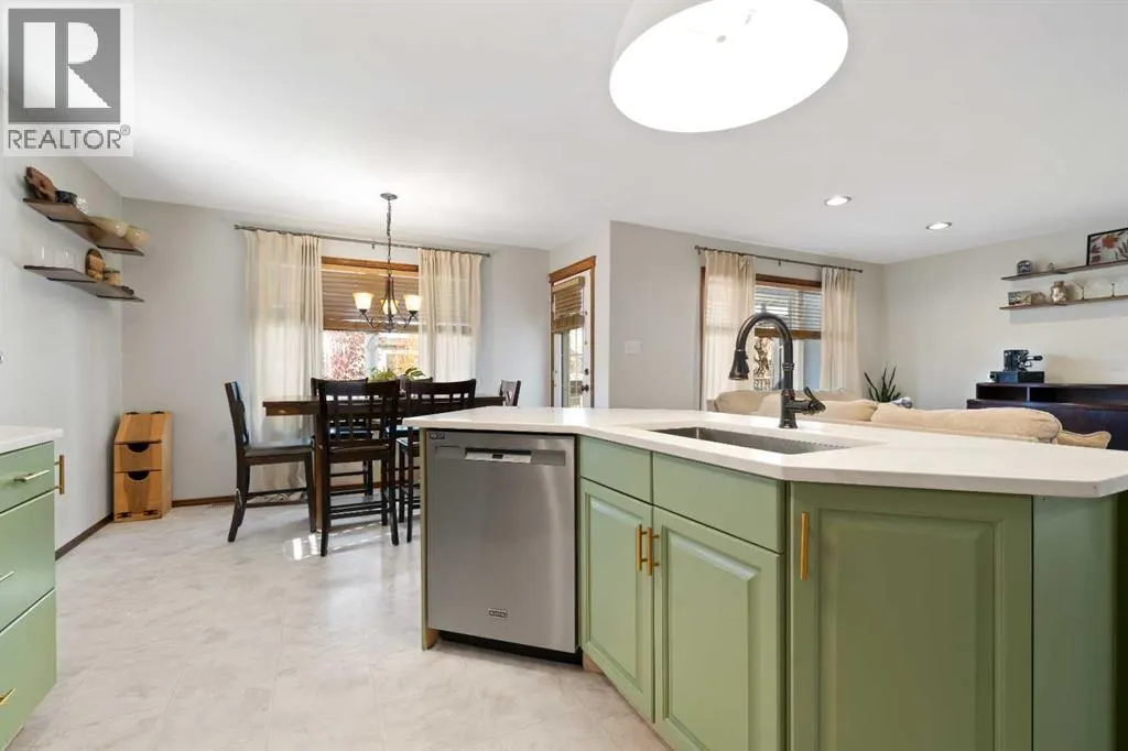 38 Sunrise Road SW