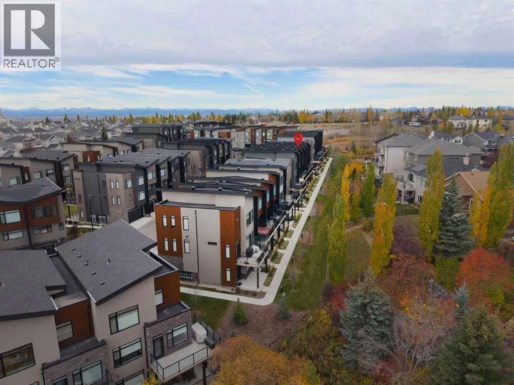 52 Royal Elm Green NW
