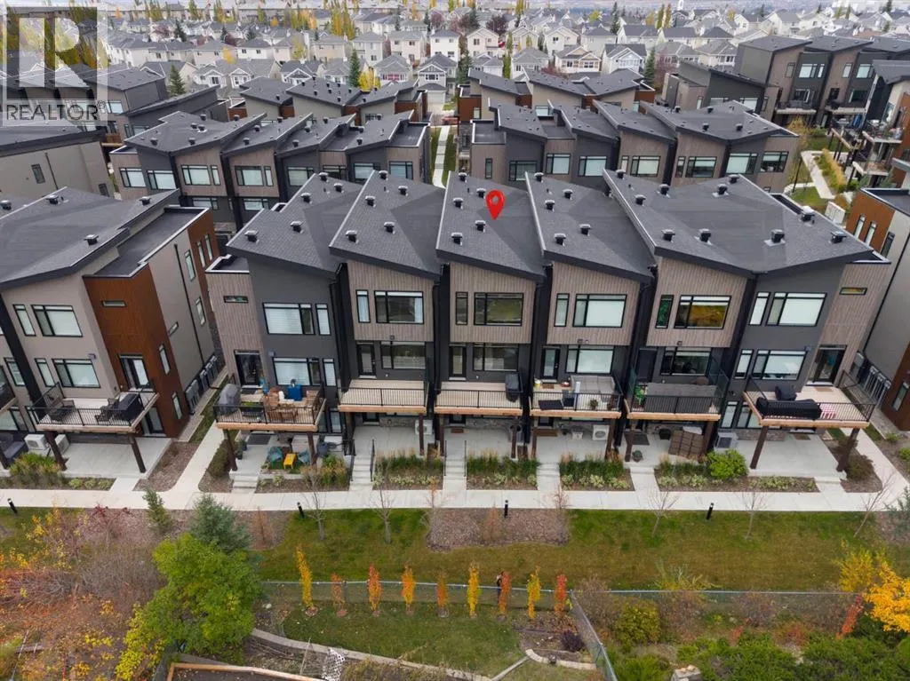 52 Royal Elm Green NW