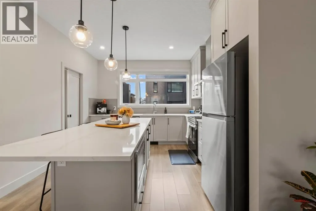 52 Royal Elm Green NW