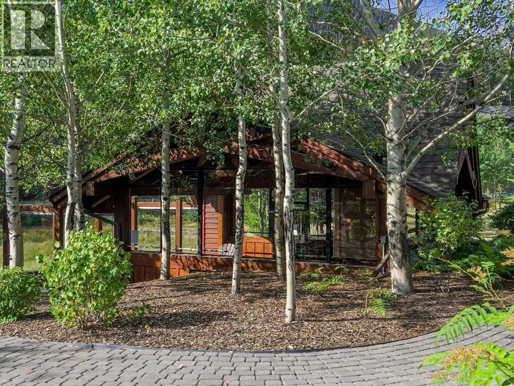 206, 106 Stewart Creek Landing