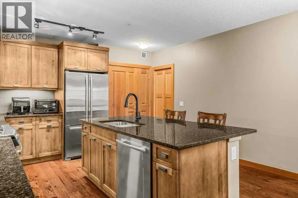 206, 106 Stewart Creek Landing