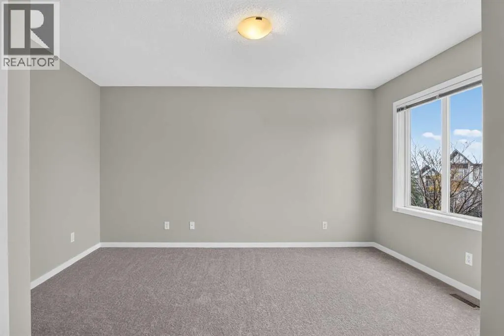 39 Copperpond Close SE