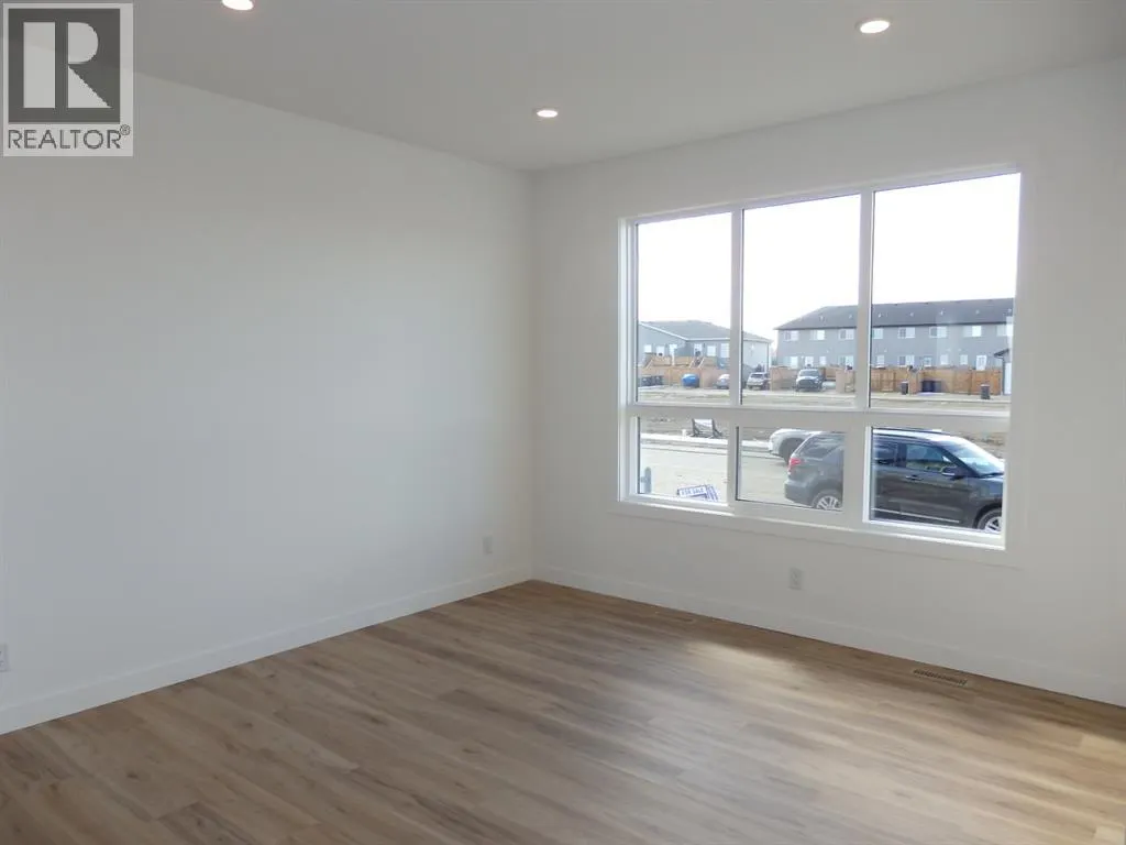 67 Inglis Crescent