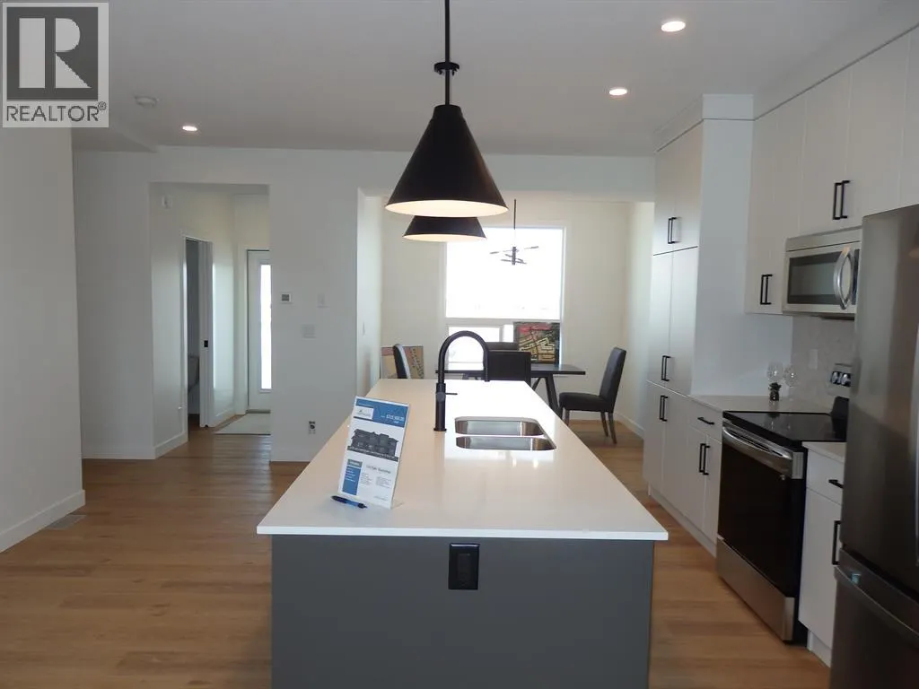 67 Inglis Crescent