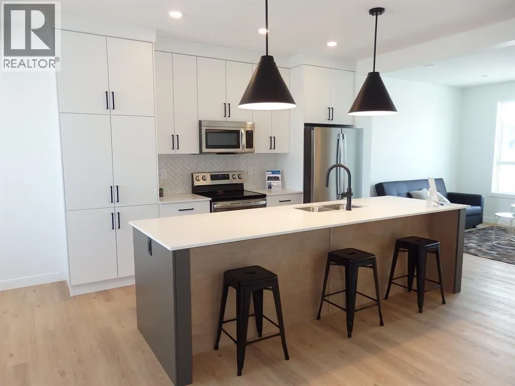 67 Inglis Crescent
