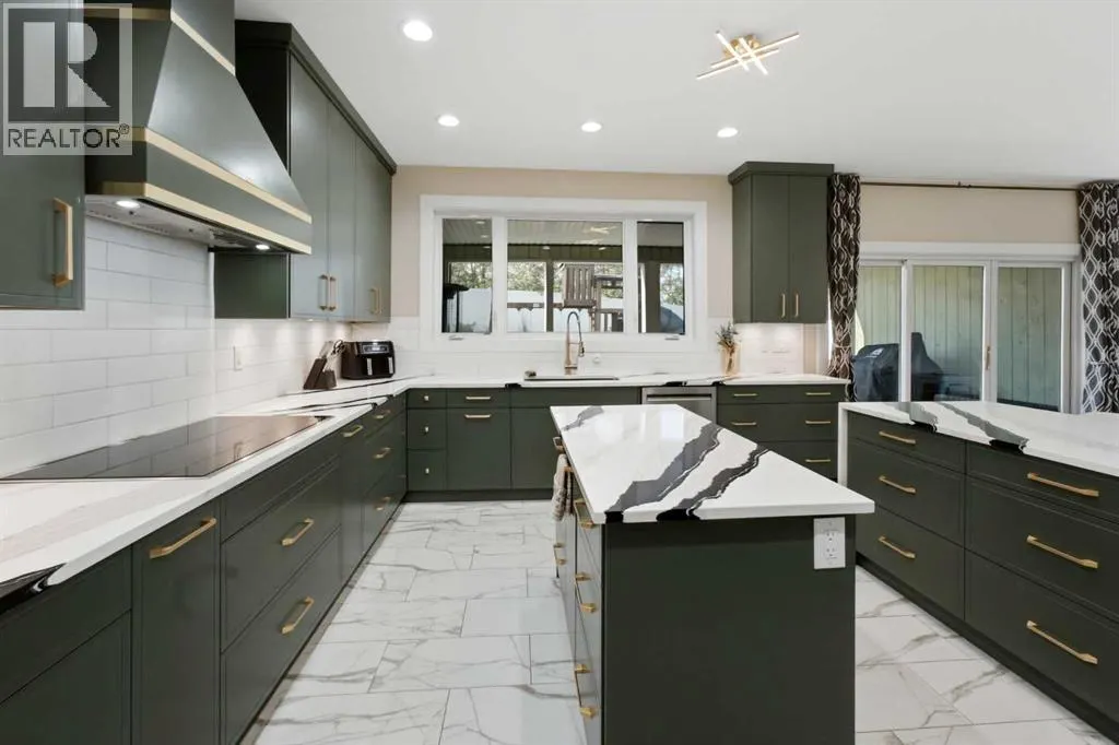 35 Erica Drive