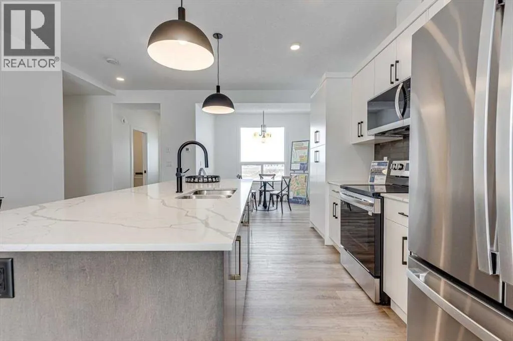 69 Inglis Crescent