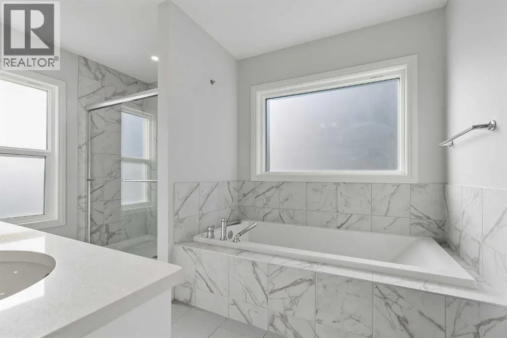 83 Amblehurst Link NW