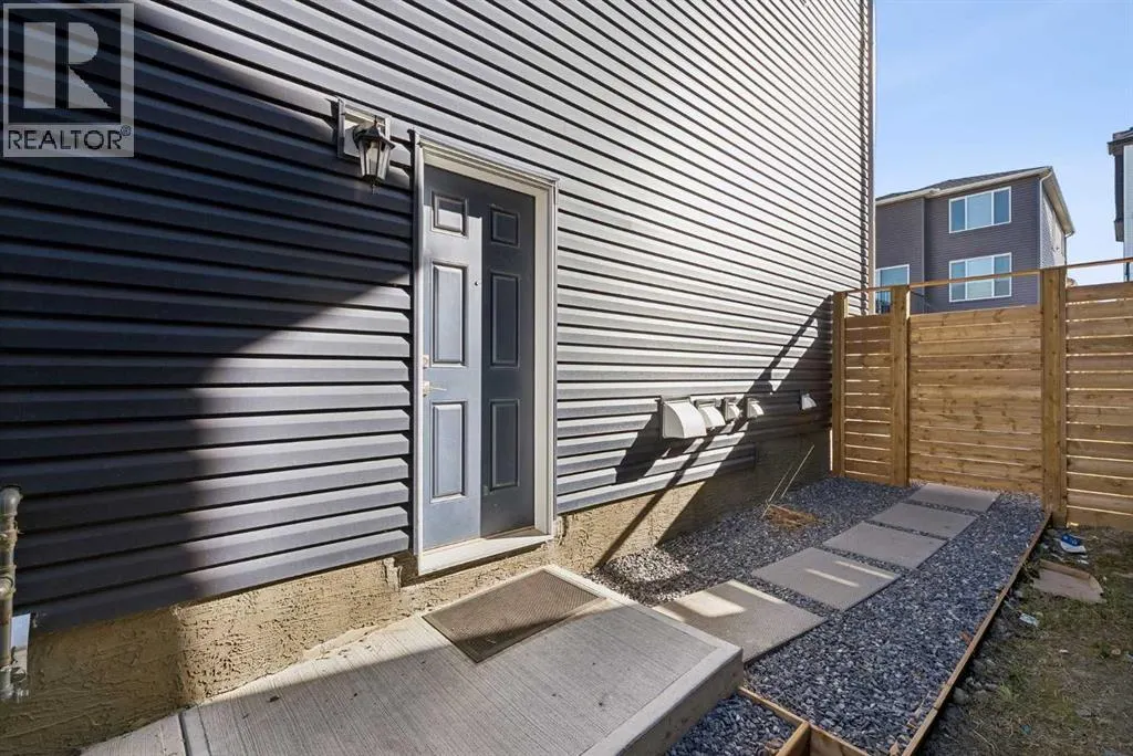 83 Amblehurst Link NW