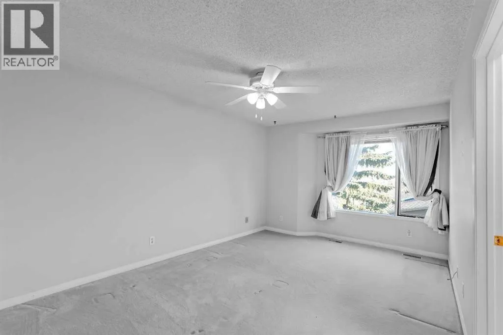 84 Strathlorne Crescent SW