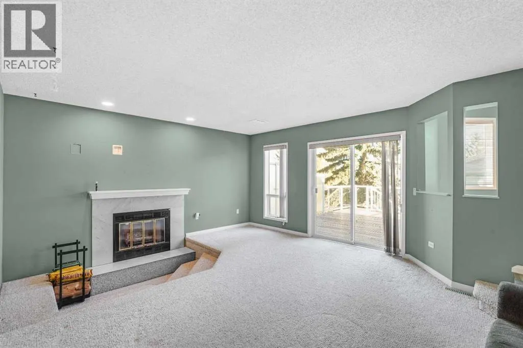 84 Strathlorne Crescent SW