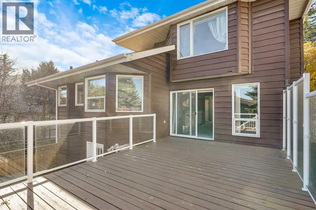 84 Strathlorne Crescent SW