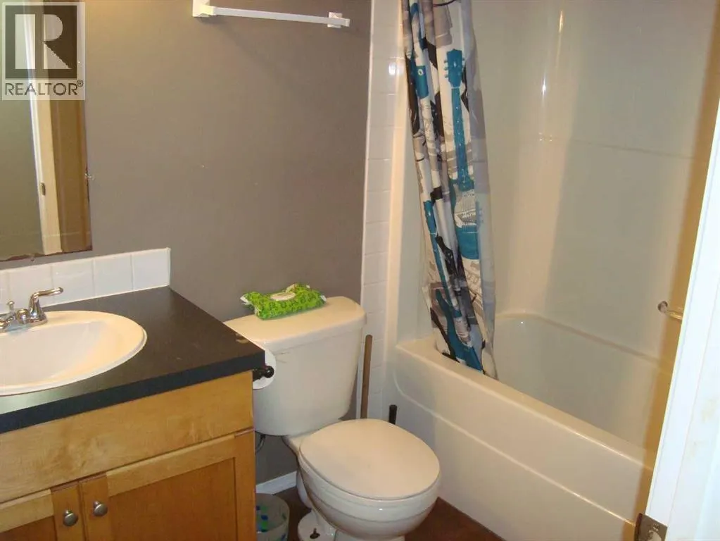 3 Regency Close