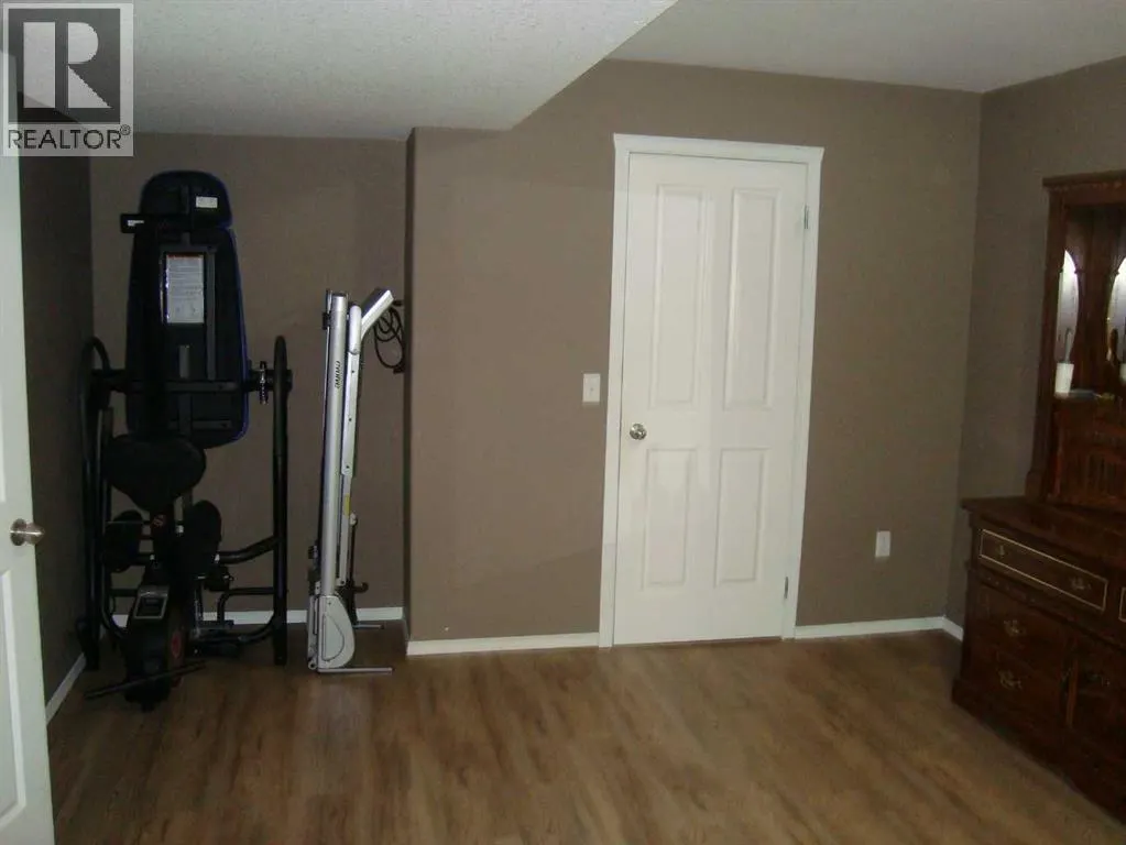 3 Regency Close