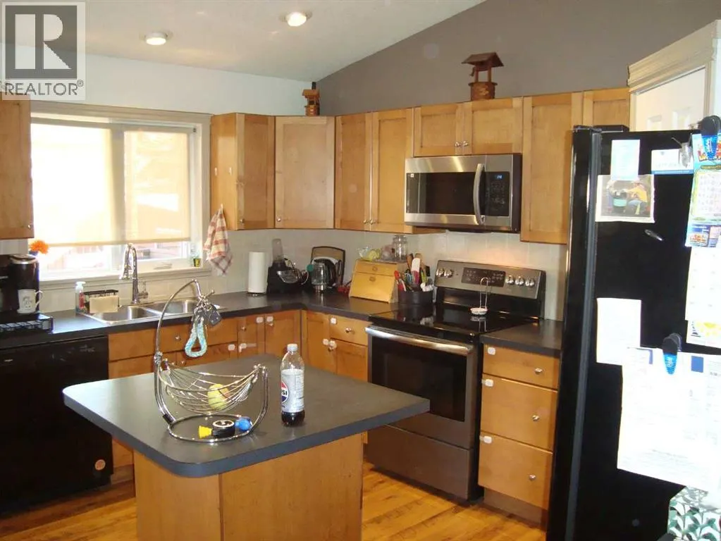 3 Regency Close