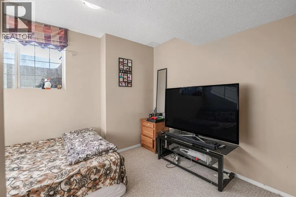 80, 369 Inglewood Drive