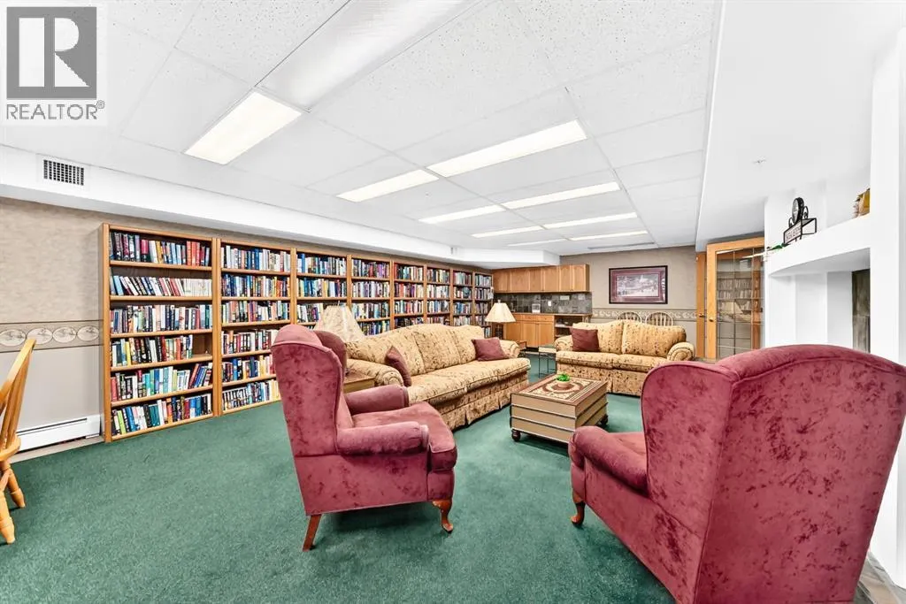 314, 728 Country Hills Road NW