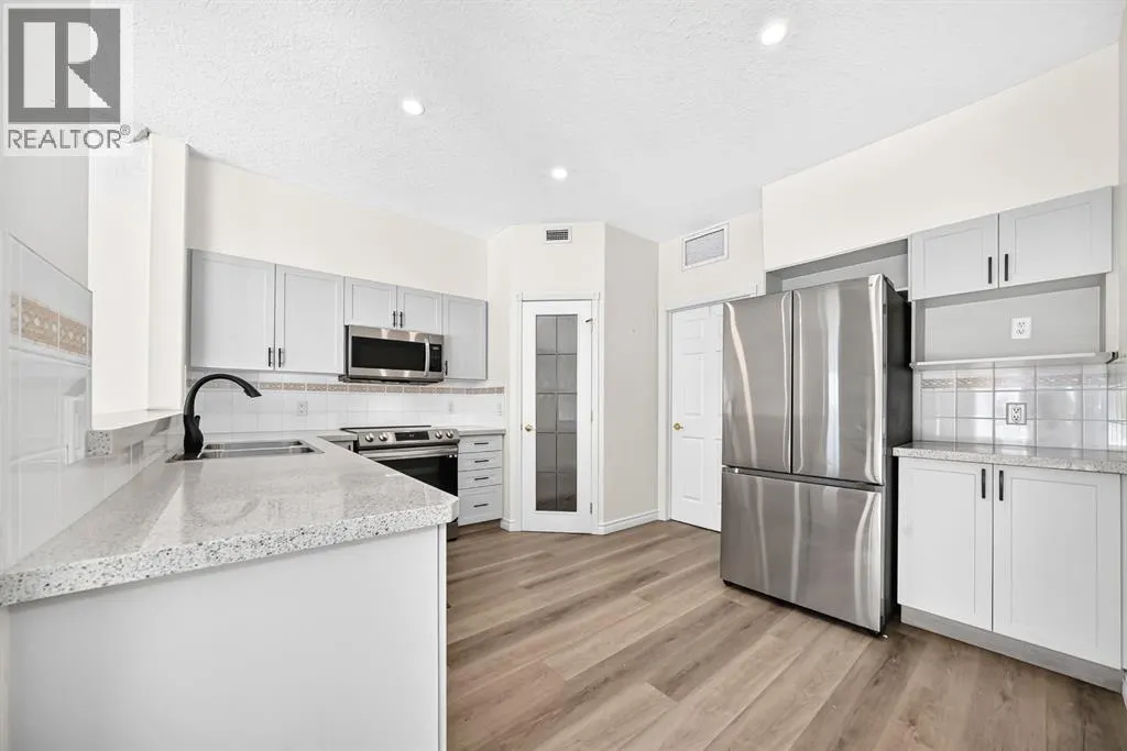 314, 728 Country Hills Road NW