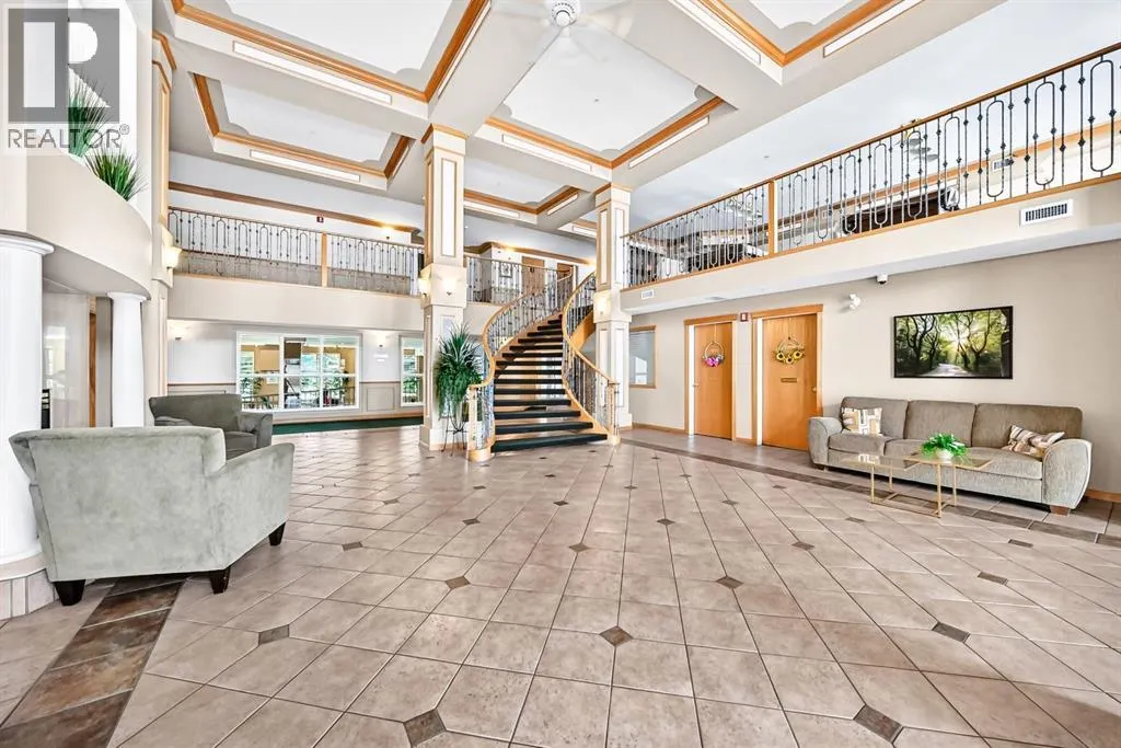 314, 728 Country Hills Road NW