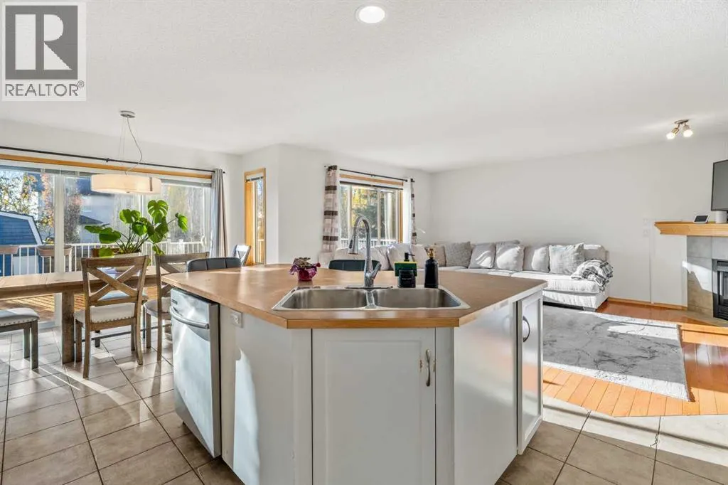 116 Tuscany Ravine Crescent NW