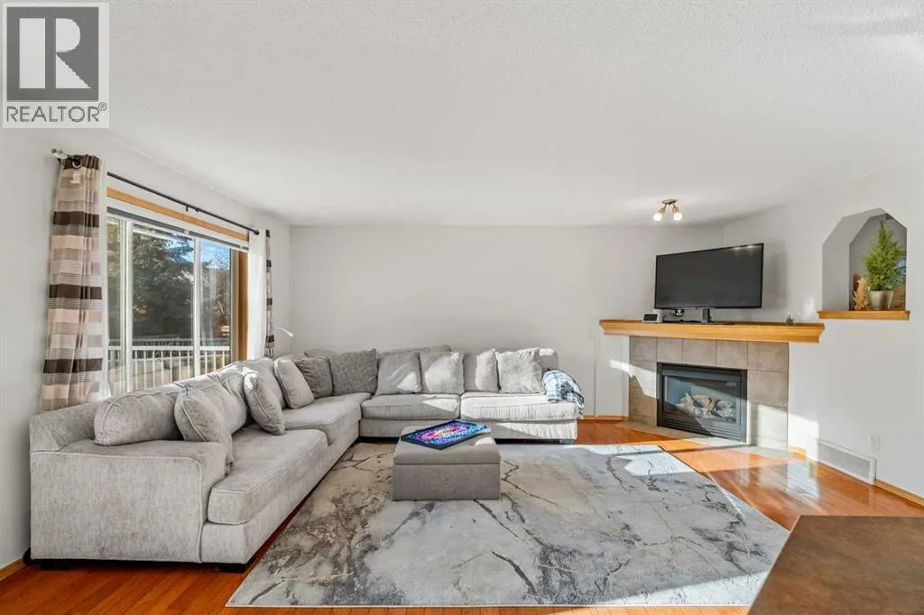 116 Tuscany Ravine Crescent NW