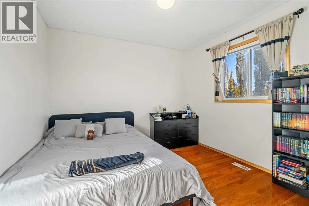 116 Tuscany Ravine Crescent NW