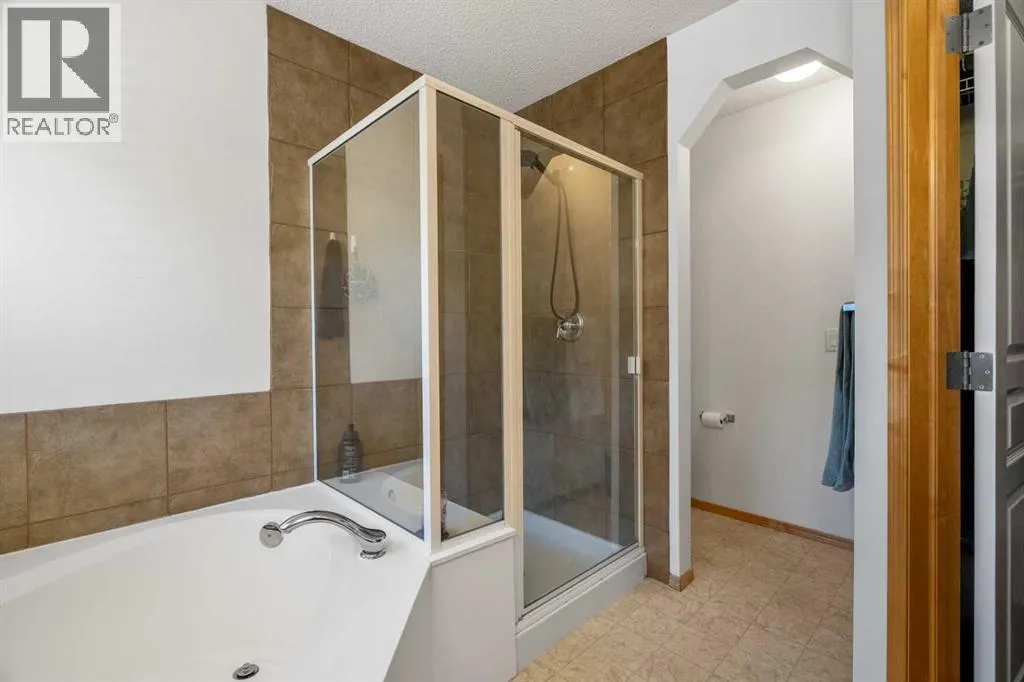 116 Tuscany Ravine Crescent NW