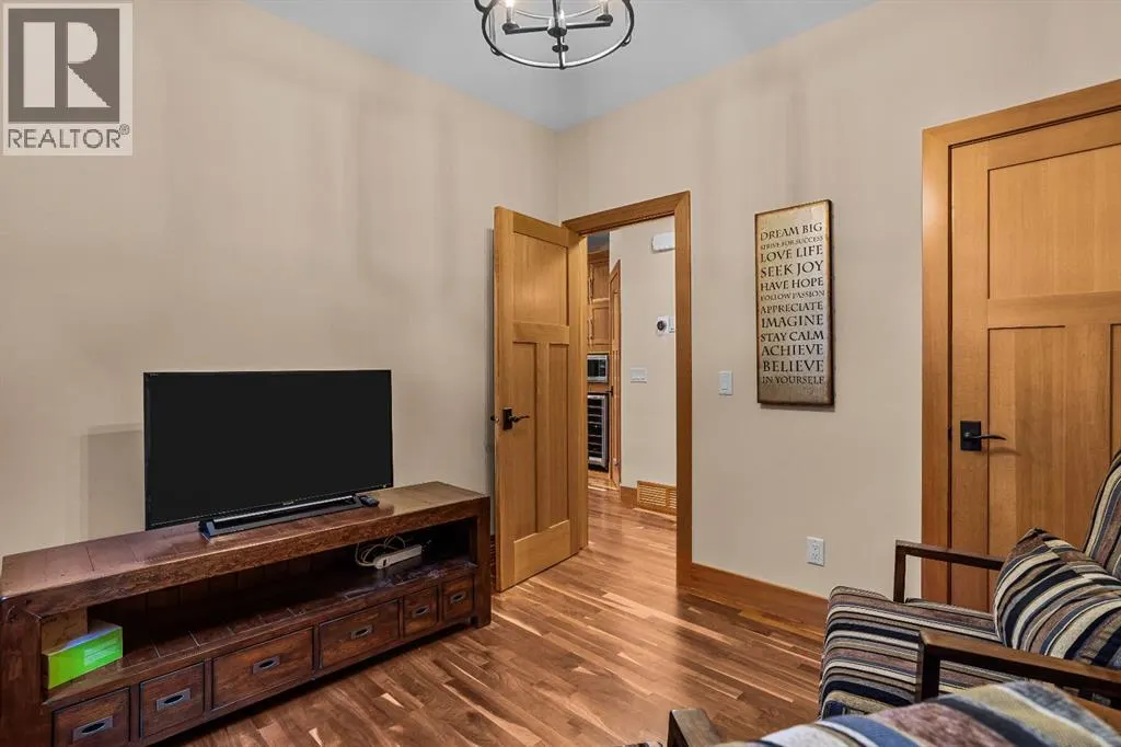 2, 813 4th Street